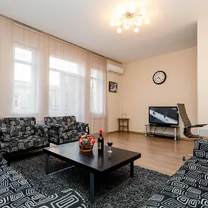  Apartment Serviced On Rustaveli Avenue 3